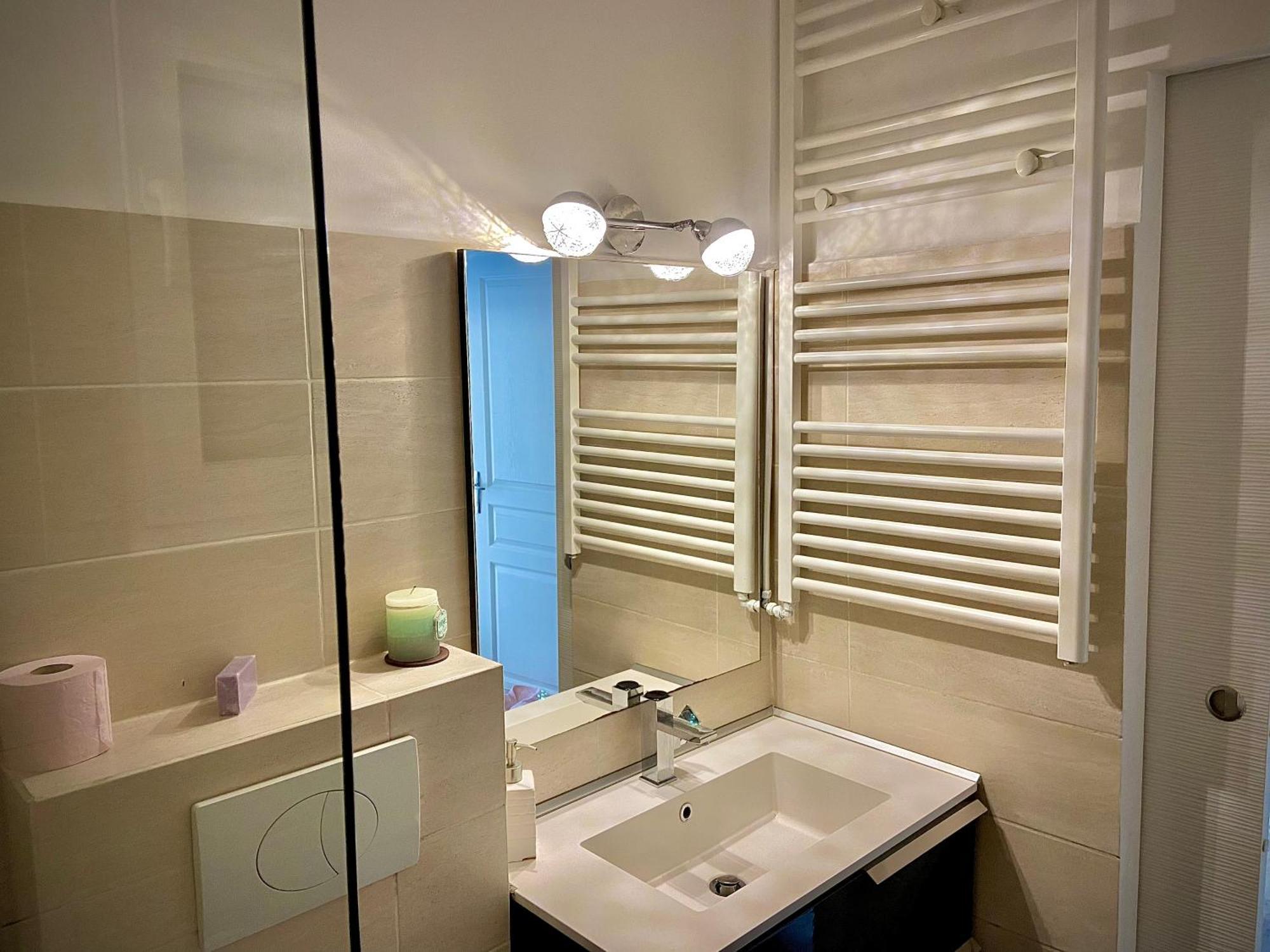Sunny Riviera Apartment Nice